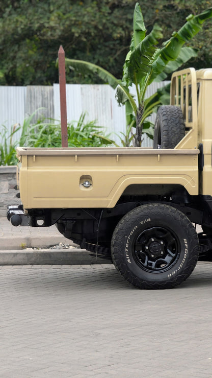 Toyota Land cruiser LC79 2023