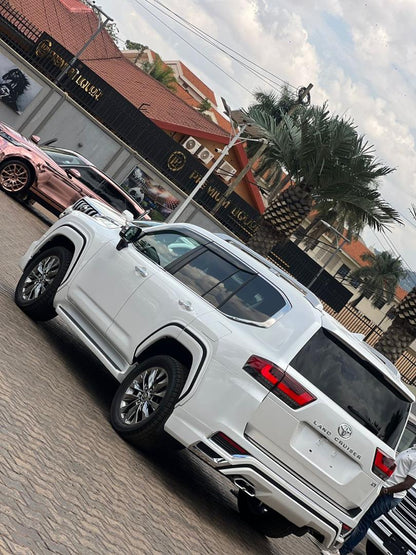 Toyota Land Cruiser ZX 2023